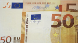 Euro yeniden 4 liraya yükseldi