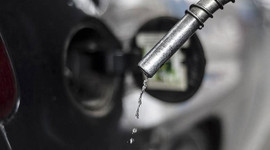 Motorine zam, otogaza indirim geliyor