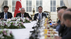 Başbakan, Alman firmalarının yöneticileriyle görüştü