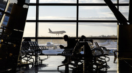 Uçağı rötar yapana 300 euro