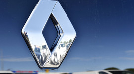 İran, tarihinin en büyük otomobil anlaşmasını imzaladı