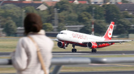 Air Berlin 100 uçuşu iptal etti