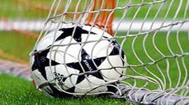 "Futbolcumu döverim"