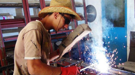 Sanayi üretimi beklentileri aştı