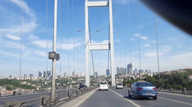 Köprüden kaçak geçenler hem ceza yiyecek hem de geri dönecek