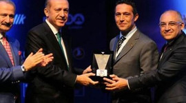 Ali Koç'a ödülünü Erdoğan verdi
