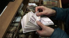 Emekli maaşı 400 lira artıyor