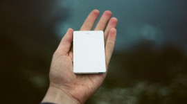 En küçük telefon geri döndü! İşte fiyatı...