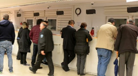 Herkes onun için bankaya koştu!