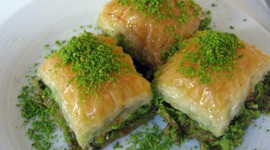 Fıstıklı baklava üretimi durdu!