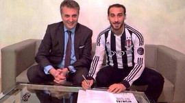 İmzayı atarken Fener ve Trabzon aradı