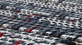 Hafif ticari araç pazarı Kasım'da daraldı