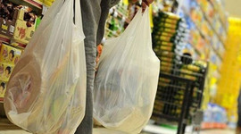 Poşetleri ücretsiz verenlere ceza