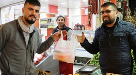 İlginç poşet kampanyası!