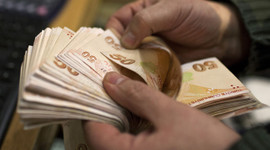 Çalışan anneye 8 bin lira