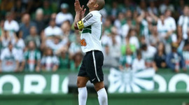 FIFA'dan Alex'e müjde!