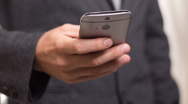 Cep telefonu sert fren!