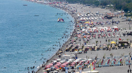 Antalya bayramda 400 bin kişiyi ağırladı