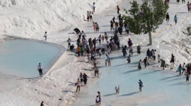 Yerli ve yabancı turist akın etti