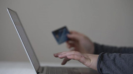 İnternetten en çok giyim ve spor malzemeleri satıldı