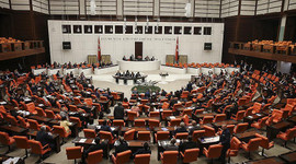 Milletvekili maaşına 941 TL zam