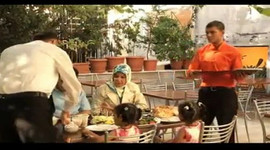 Ayda 8 bin TL kazanan garson!