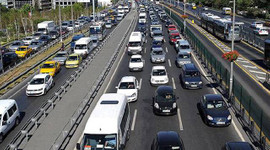 Trafiğe 8 ayda 419 bin 944 aracın kaydı yapıldı