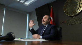 Bakan Varank: Covid-19'a karşı kendi sentezimizle çok önemli bir ilacı ürettik