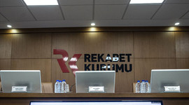 Rekabet savunmaları ertelendi