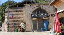 Tarihi han internetten satışa çıkarıldı!