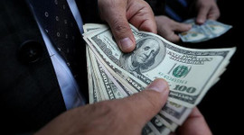 Dolar/TL'de yeni rekor: 8,32