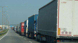 Sarp Sınır Kapısı’nda günlük tır geçiş rekoru