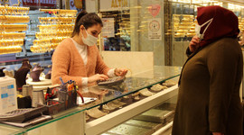 Vatandaş en çok külçe, Cumhuriyet ve çeyrek altın alıyor