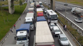 Nakliyeciler alternatif ve ücretsiz geçiş imkanı talep ediyor