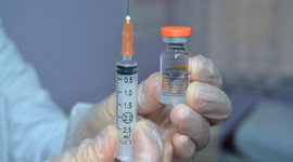 Huzurevleri ve bakımevlerinde aşı uygulaması başladı