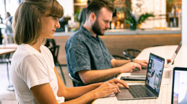 Mesai arkadaşına "terbiyesiz" dedi, işinden oldu