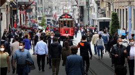 Türkiye'de en mutlu kesim okul bitirmeyenler