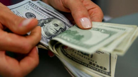 Dolar dalgalı başladı