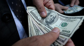 Dolar yönünü yukarı çevirdi