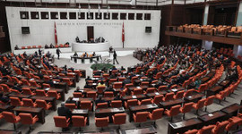 Yeni bakanlar göreve başladı