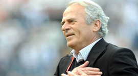 Büyük bomba patlıyor...