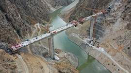 Yusufeli Barajı relokasyon yollarının yüzde 85'i tamamlandı