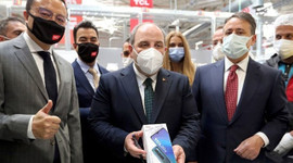 TCL, Tekirdağ'da akıllı telefon üretimine başladı