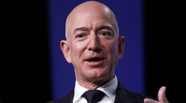 Jeff Bezos kendi rekorunu kırarak 'tarihin en zengin insanı' oldu