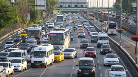 Trafiğe ilk 6 ayda 607 bin aracın kaydı yapıldı