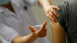 Türk-İş aşı konusunda tereddüt yaşayanları bilgilendirecek