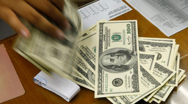 Dolar 9 ayın zirvesinde