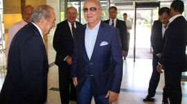 Ünal Aysal'a çirkin saldırı