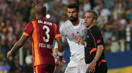 Volkan Demirel'den Melo'ya: Belediye köpekleri zehirlesin...