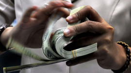 Dolar faiz kararını bekliyor